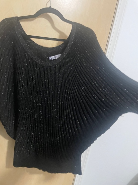 Jennifer Lopez Sweaters - Jennifer Lopez Black Shimmery Pleated Batwing Sweater XL
